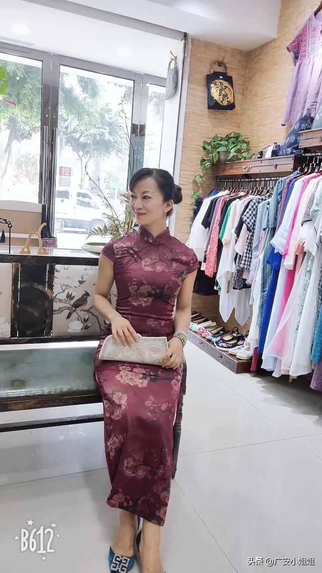 穿旗袍如何搭配包包女生(图10)