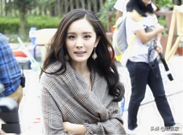 最潮围巾搭配女装时尚(图2)
