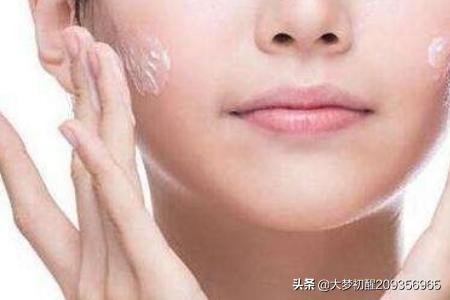 油皮热门化妆小技巧
