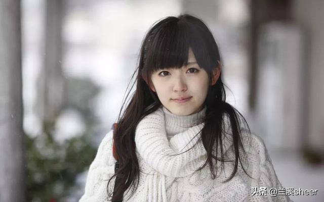 清纯女生（清纯型什么意思？）