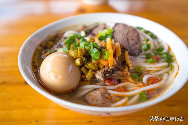 阳朔西街旅游攻略美食（阳朔西街主要有什么特色，去那里有什么好吃的小吃？）