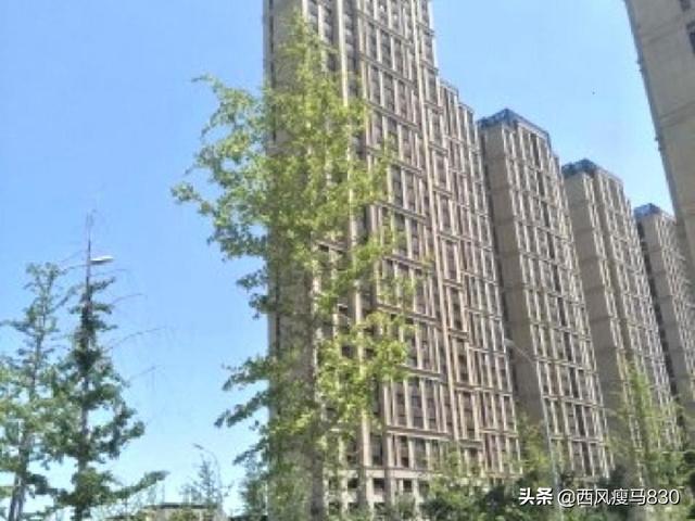 东港保利天禧为啥便宜？