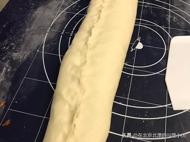 老北京烧饼小吃的做法（北京烧饼最正宗的做法？）