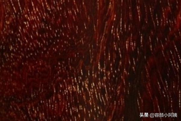 小叶紫檀鉴别?小叶紫檀鉴别真假只需3秒!