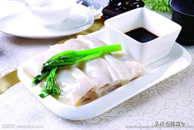 传统小吃特色美食（传统小吃是什么意思？）