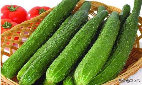 黄瓜西红柿凉拌菜的做法