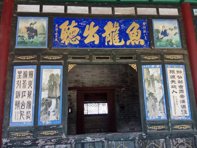 云南曲靖市麒麟区吃刨猪汤农家乐一般多少钱一天,曲靖杀猪饭酒楼