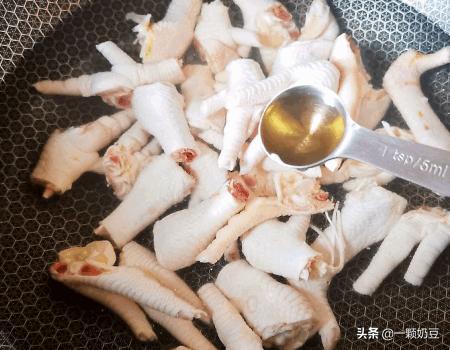 鸡爪子的做法大全-酱焖鸡爪子的做法大全