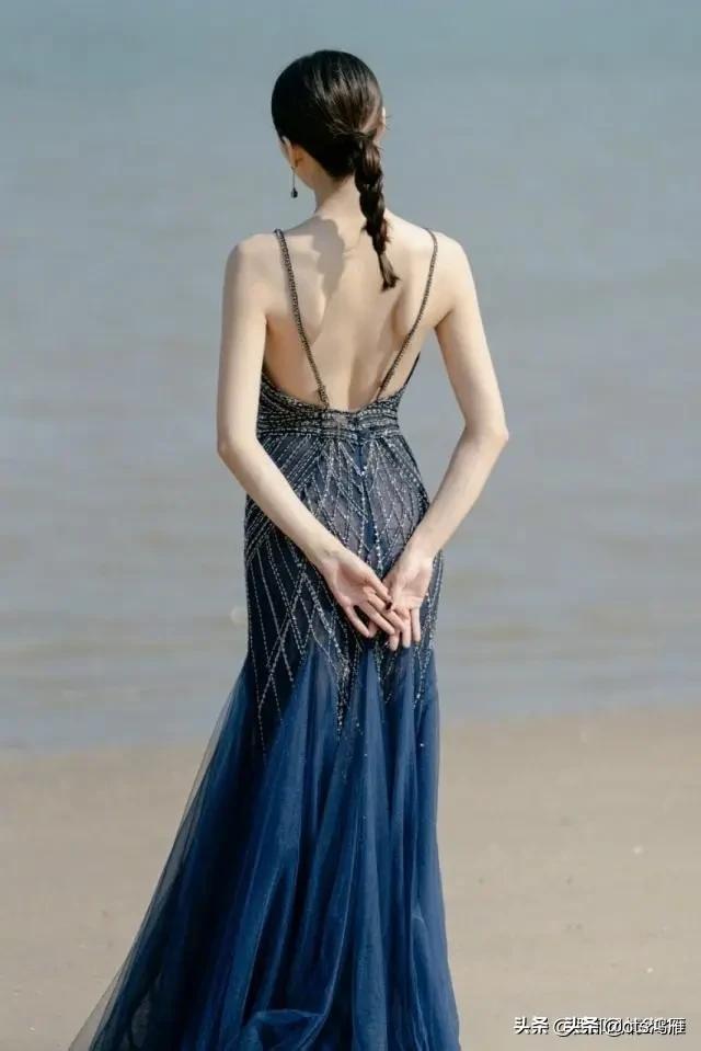 美丽的姑娘播放视频（赞美4岁小女孩漂亮的句子）