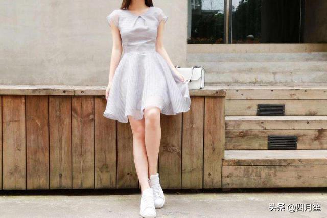 小白鞋如何搭配教程图解(图5)