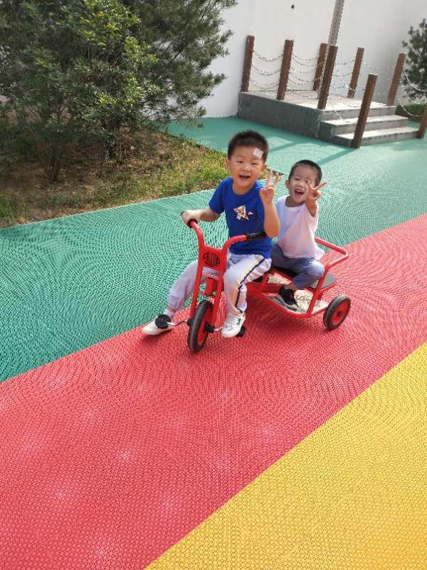 幼儿园孩子被老师罚站了，家长应该去质问吗？我的宝宝在哪里游戏规则
