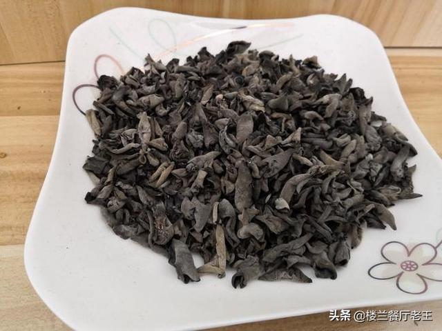 泡好的木耳怎么炒着吃(图5)