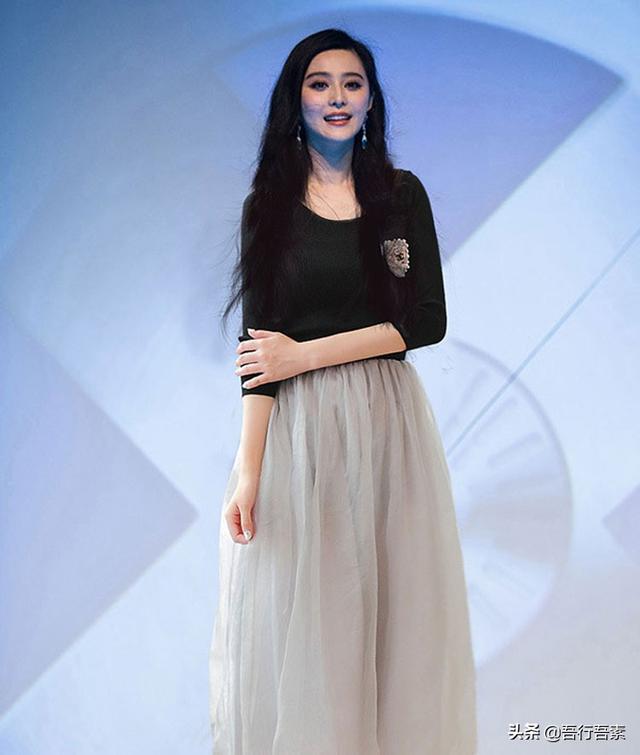 小吊带如何搭配衣服女生(图9)