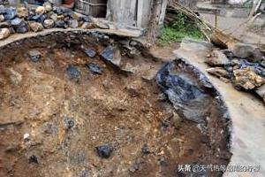 家庭园林假山景观设计（如何制作入户花园的假山鱼池？）