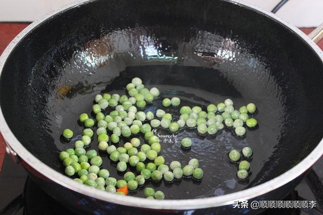 西红柿娃娃菜粥辅食做法(图6)