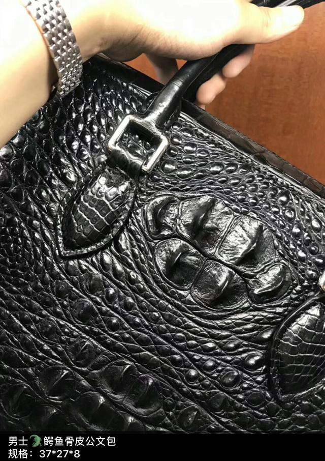 时尚女包图片（时尚女包品牌排行榜前十名）