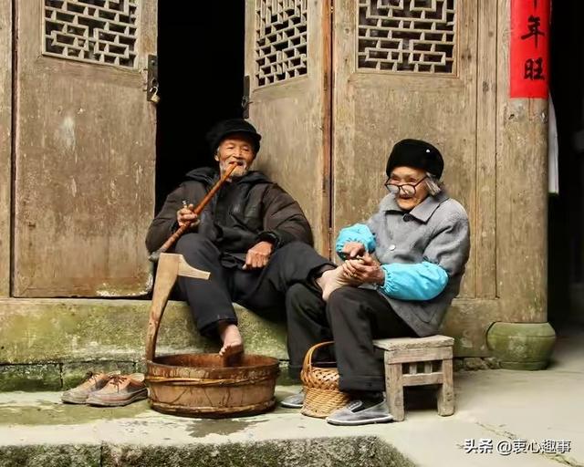 海外生活怎么开荒，海外生活怎么开荒赚钱