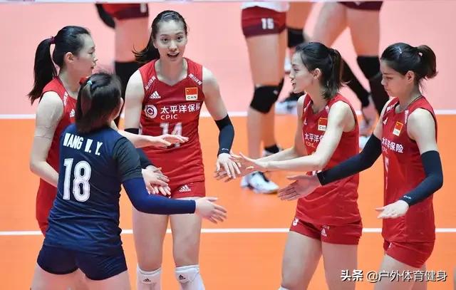 小女孩练排球有什么出路