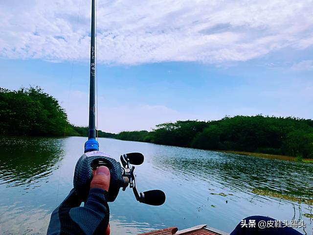 钓鲫鱼鱼钩如何搭配好看(图24)