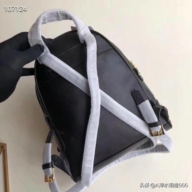 运动小书包如何搭配衣服(图24)