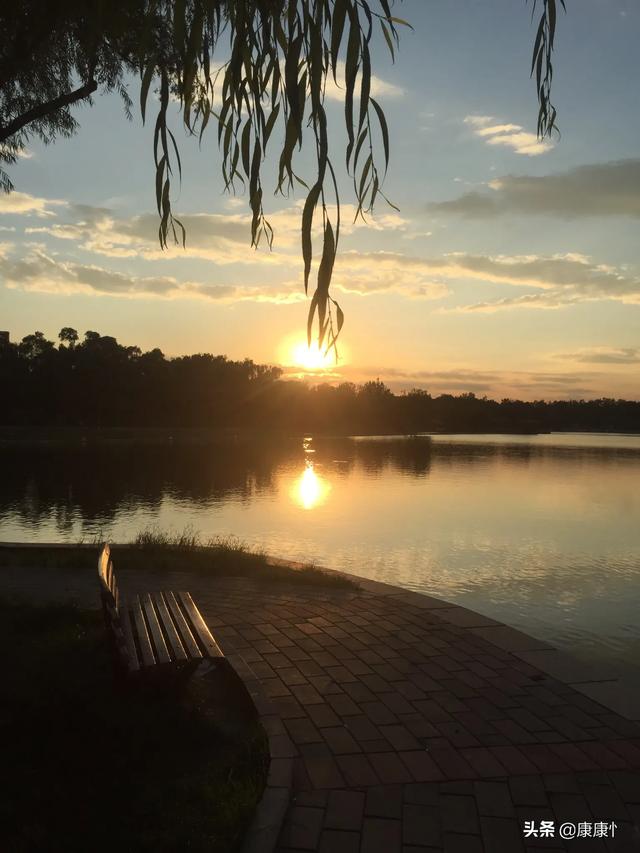 最适合一个人去旅游的地方