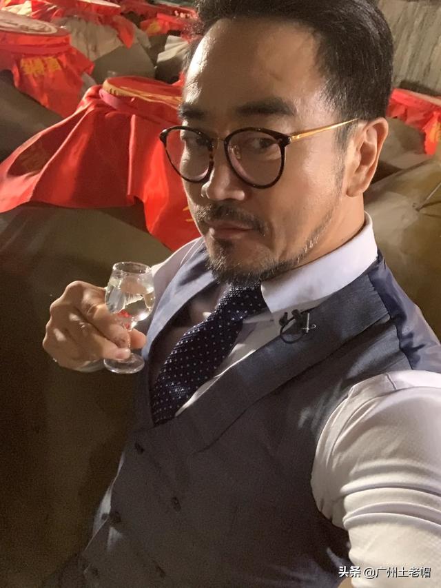 女人最洋气穿衣搭配图(图8)