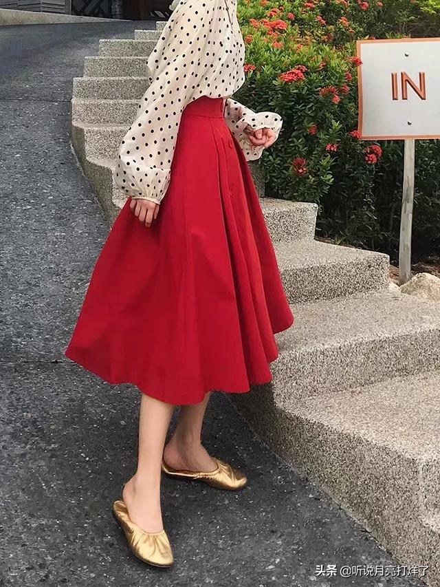 复古裙如何搭配鞋子好看(图4)