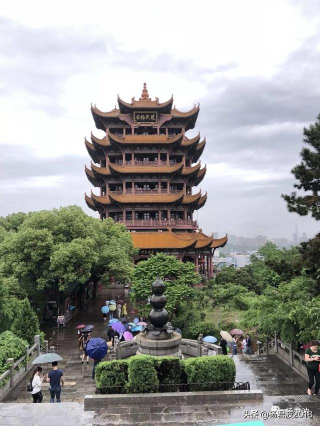 武汉黄鹤楼图片（打算去武汉了，请问黄鹤楼值得一去吗？有什么注意事项吗？）