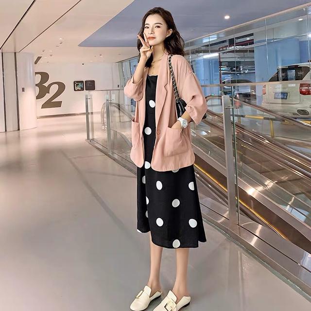 白色大波点衬衣如何搭配(图7)