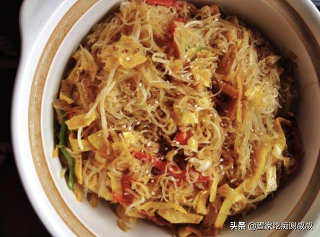 广东虾干粉丝煲的做法（粉丝煲的做法张小厨？）