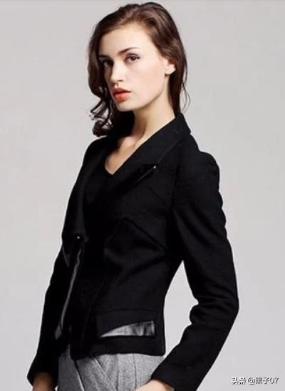 西装领大衣如何搭配下装(图5)