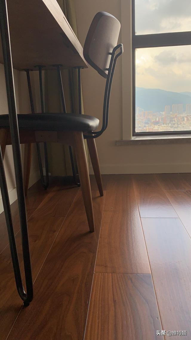 黑胡桃色家具如何 搭配