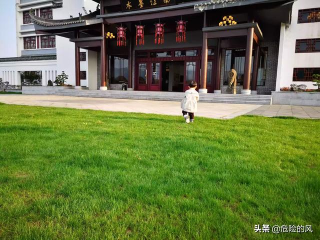 云南曲靖市麒麟区烧烤民宿最新价格怎样,曲靖市麒麟区可以烧烤的地方