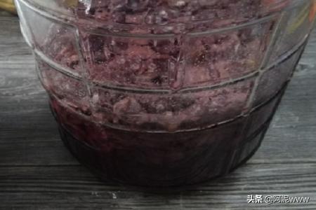 自己做葡萄酒-自己做葡萄酒的正确方法步骤
