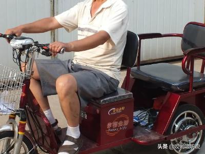 不会骑电瓶车的要知道哪些技巧？：怎么骑电动车