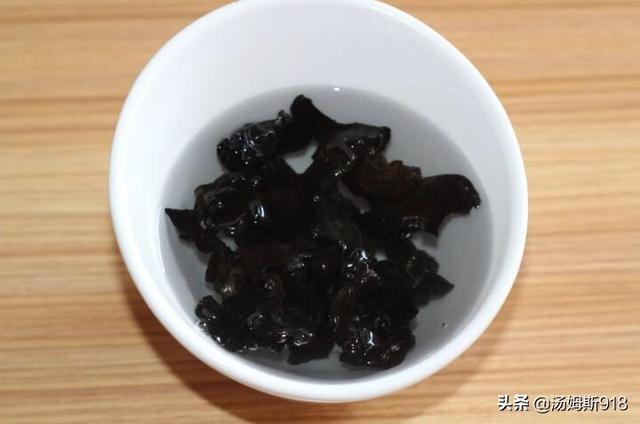 泡好的木耳怎么炒着吃(图11)