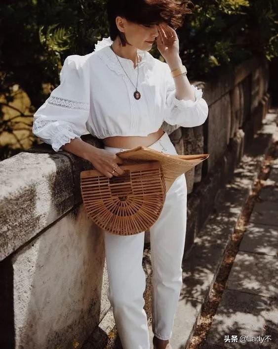 通勤如何搭配白衬衫女士(图11)