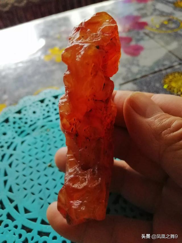 女人带玛瑙好还是石榴石好(图11)