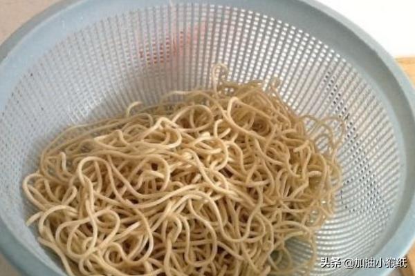 热干面怎么做_正宗的武汉热干面怎么做