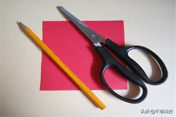 儿童手工剪纸教程（儿童手工剪纸教程？）