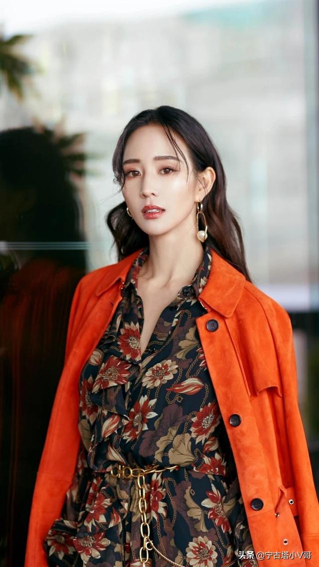 婚纱摄影师，婚纱摄影师工资高吗