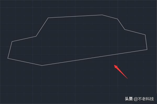 首先打开CAD软件，并进入操作界面。