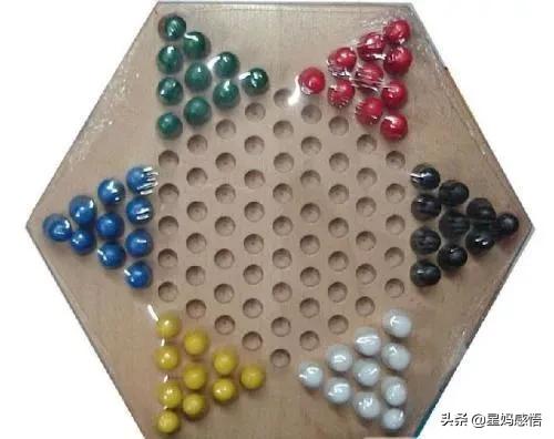 弹珠棋盘玩法？