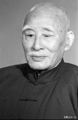 叶圣陶的作者简介50字_叶圣陶作者简介100字