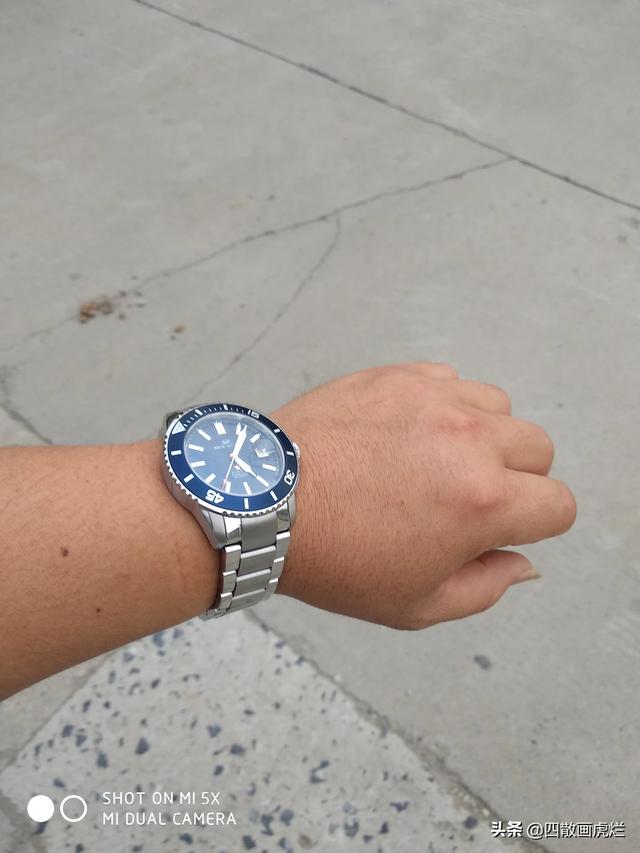 男士手表图片（劳动力士男士手表图片）