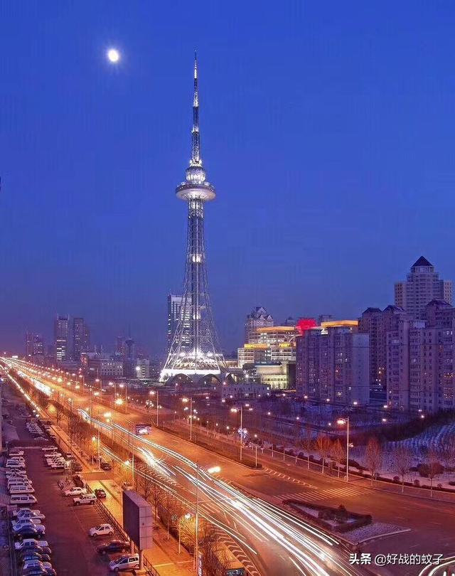 哈尔滨市的8月该穿什么