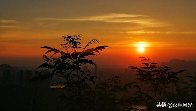 如何拍摄夕阳落日照片？：日落的图片