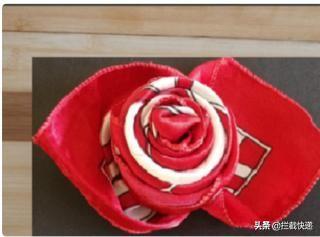 复古红玫瑰胸针如何搭配(图9)