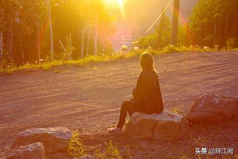 40岁女人的网名（四十多岁的女人用啥网名好听？）