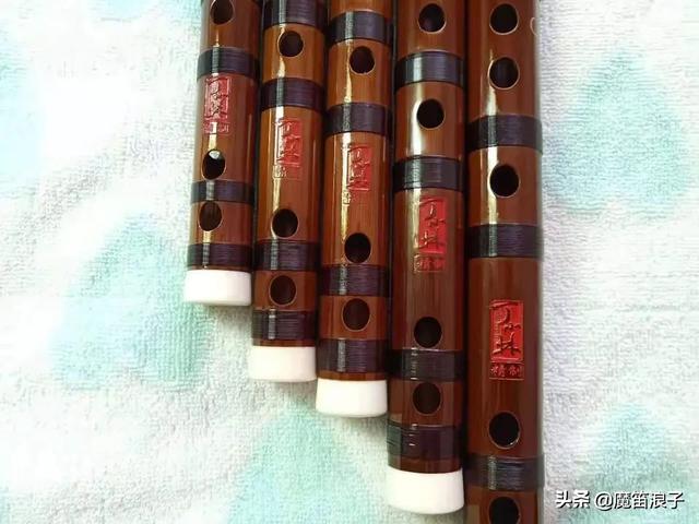 我的老师像妈妈 简谱,我的老师像妈妈简谱和伴奏谱